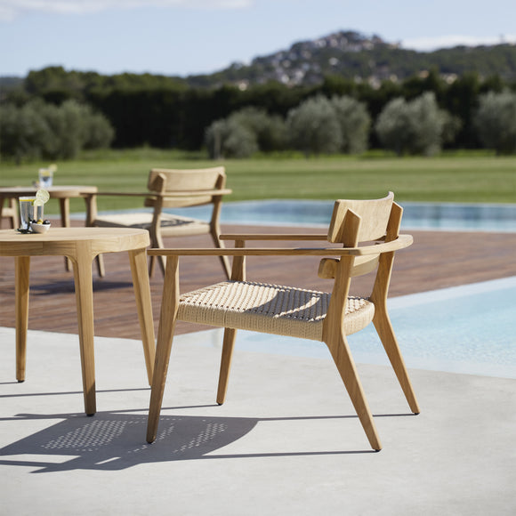 Paralel Outdoor Club Lounge Chair