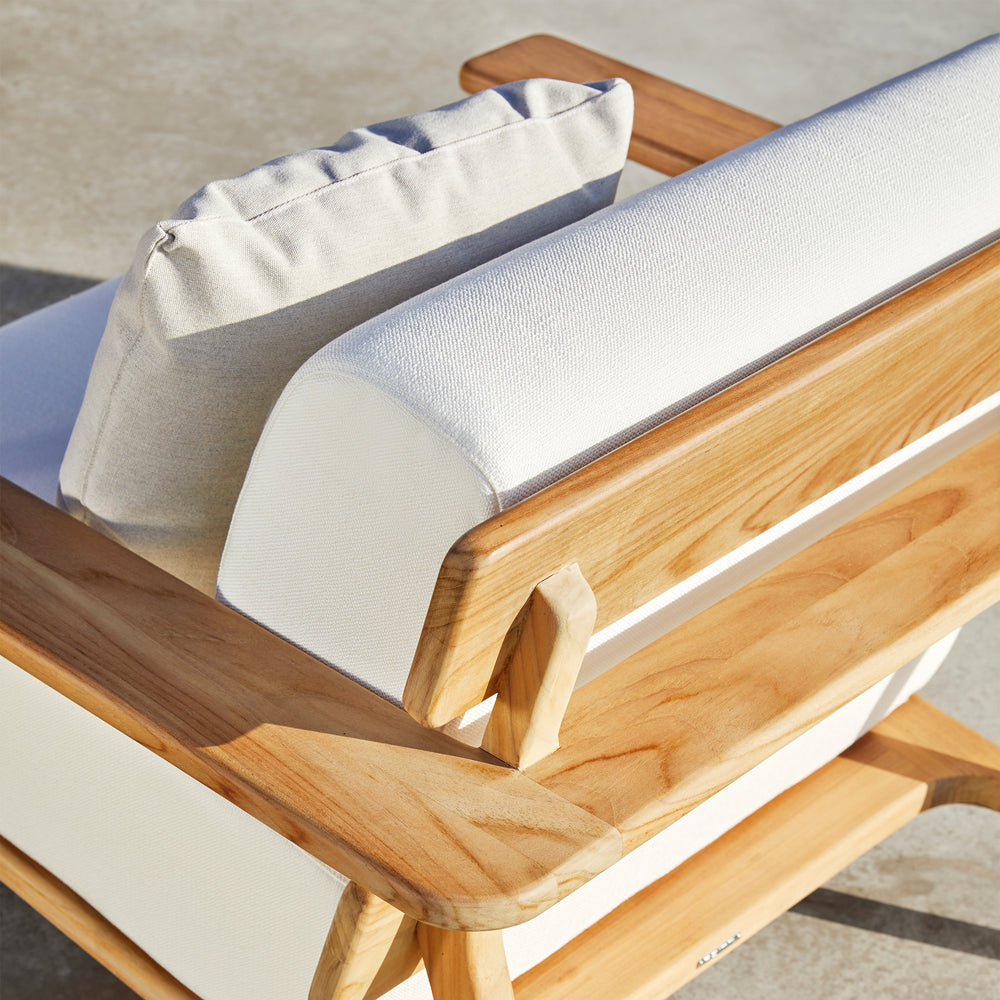 Paralel Outdoor Lounge Armchair