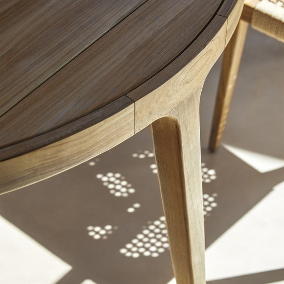 Paralel Round Outdoor Dining Table