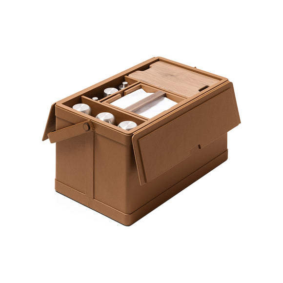 Giobagnara x Poltrona Frau Tableware Picnic Basket