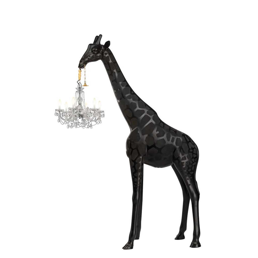 Giraffe in Love Outdoor LED Floor Lamp