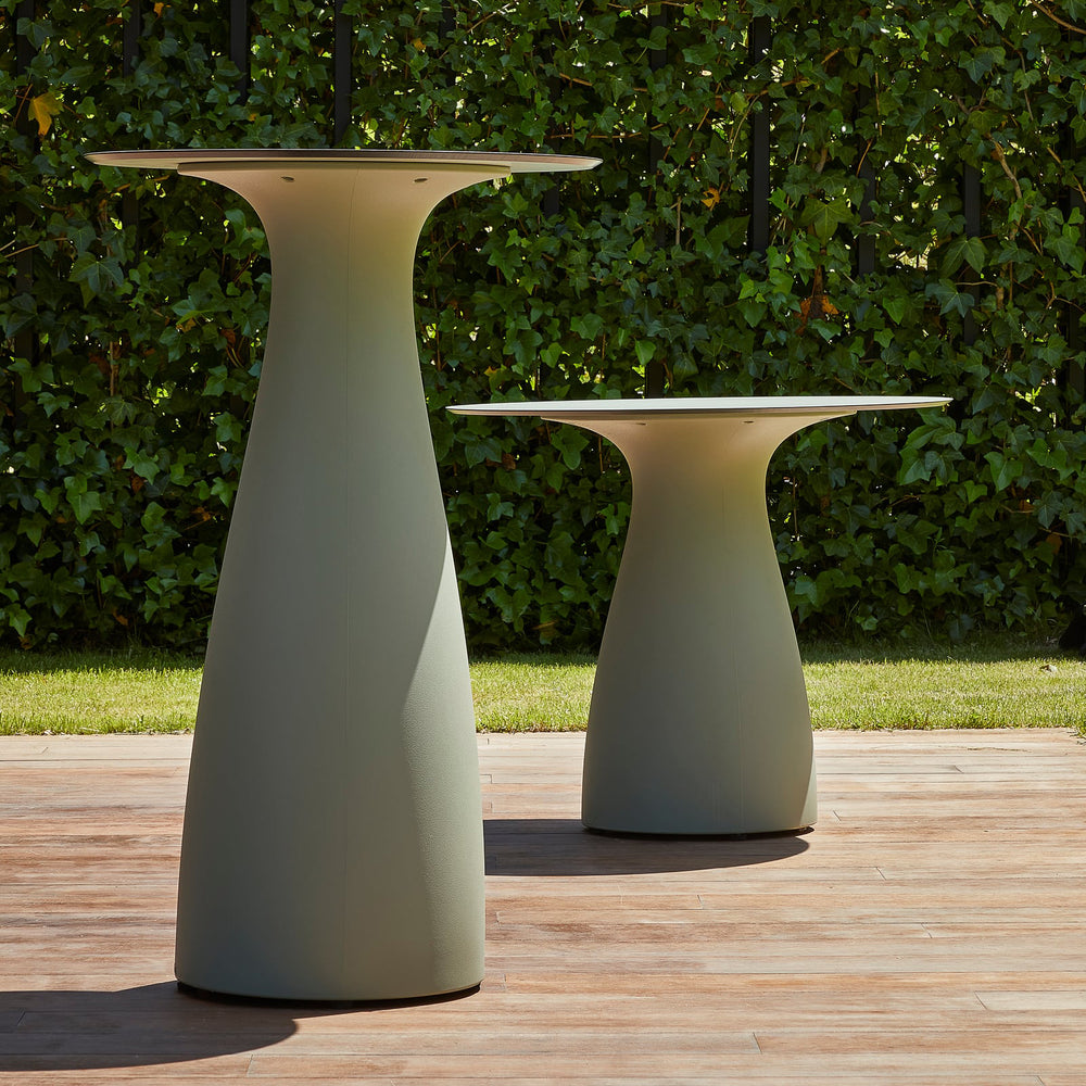 Baobab S Round Outdoor Dining Table