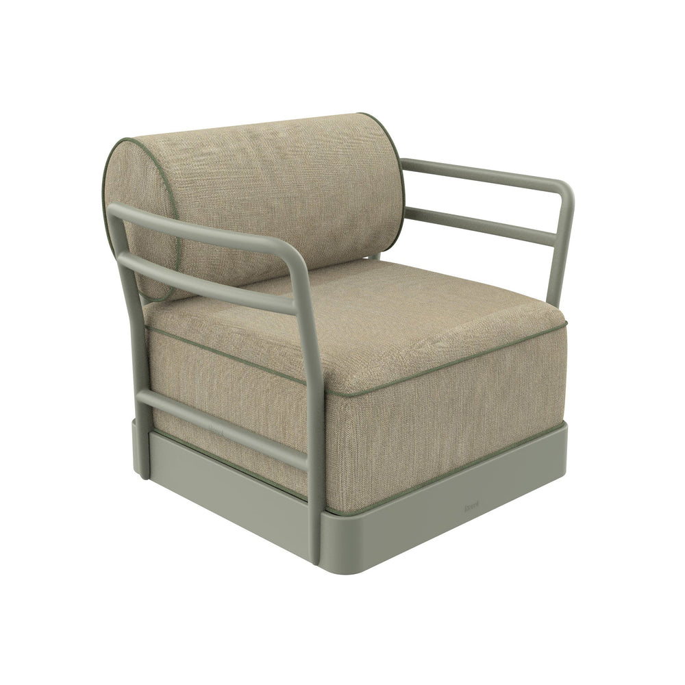 Brisa Outdoor Lounge Armchair