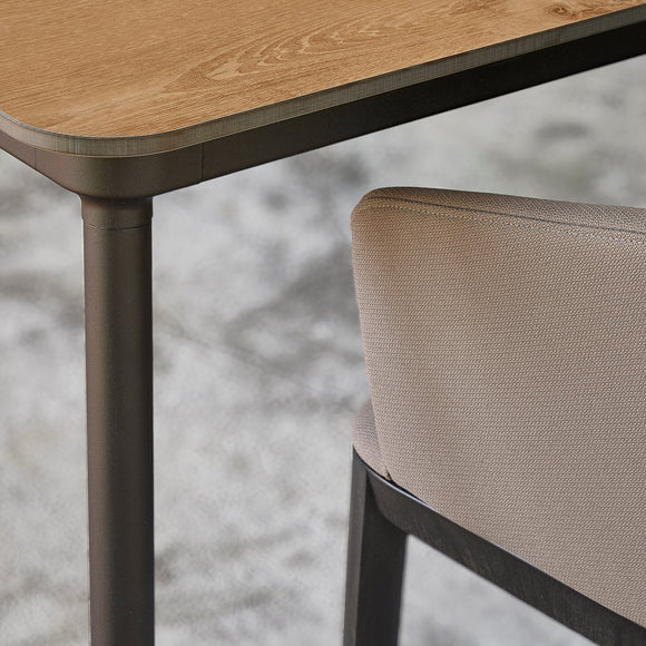 Hub Outdoor Rectangular Dining Table