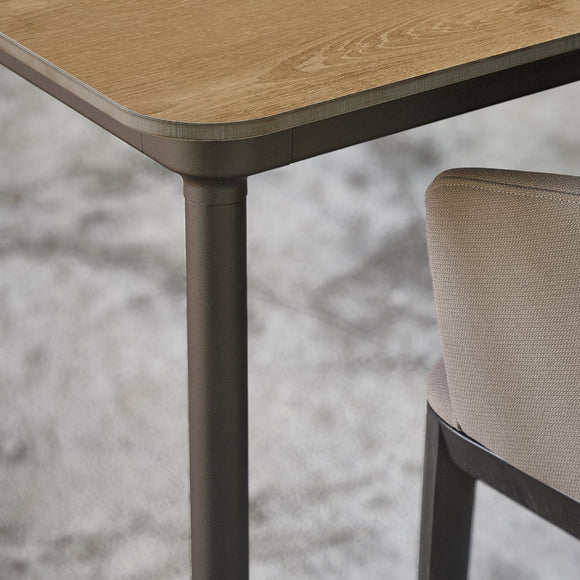 Hub Outdoor Square Dining Table