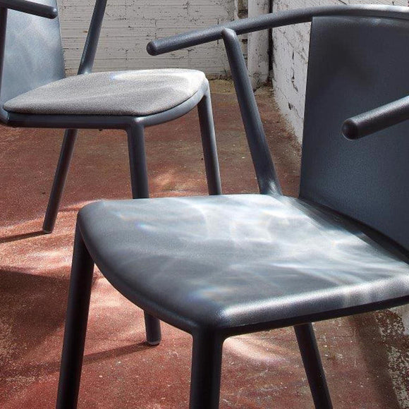 Steely Stacking Outdoor Dining Armchair (Set of 4)