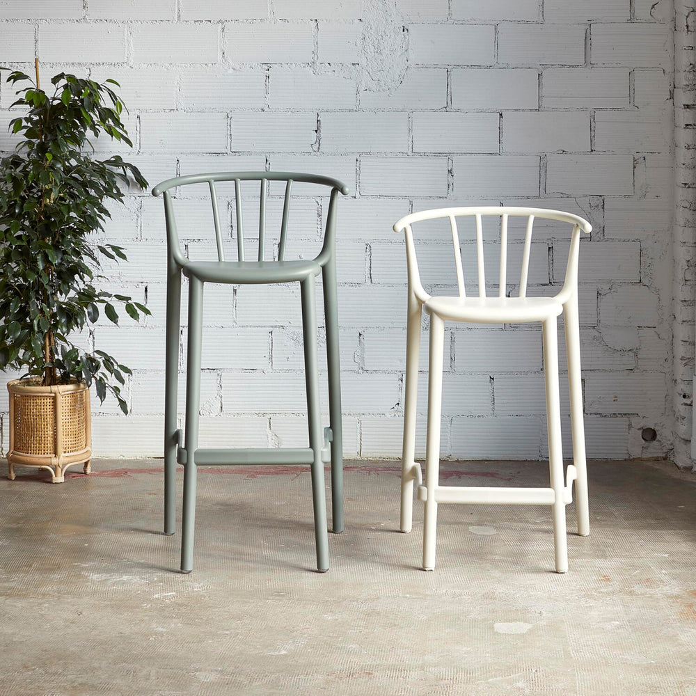 Woody Stacking Outdoor Stool (Set of 4)