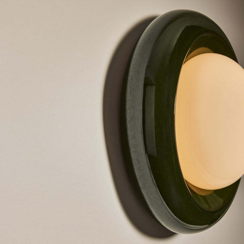 Humboldt Indoor/Outdoor LED Wall Sconce