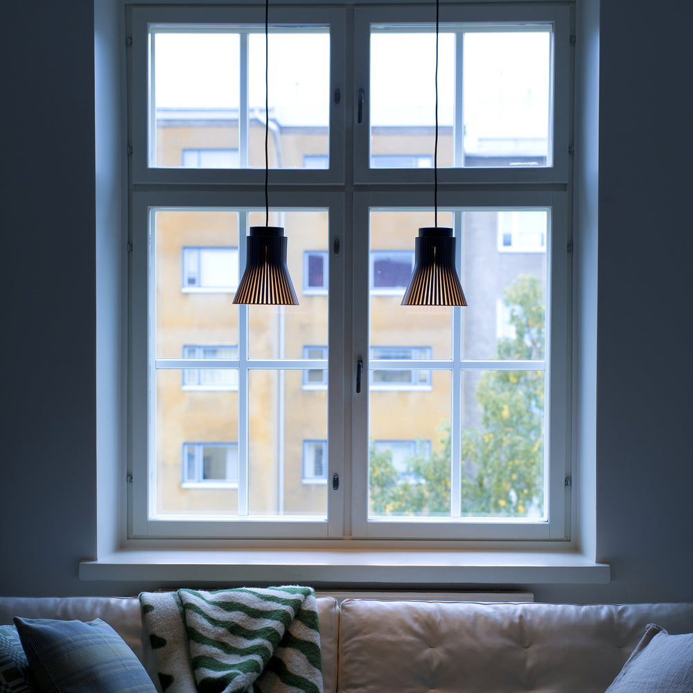 Petite 4600 Pendant Light