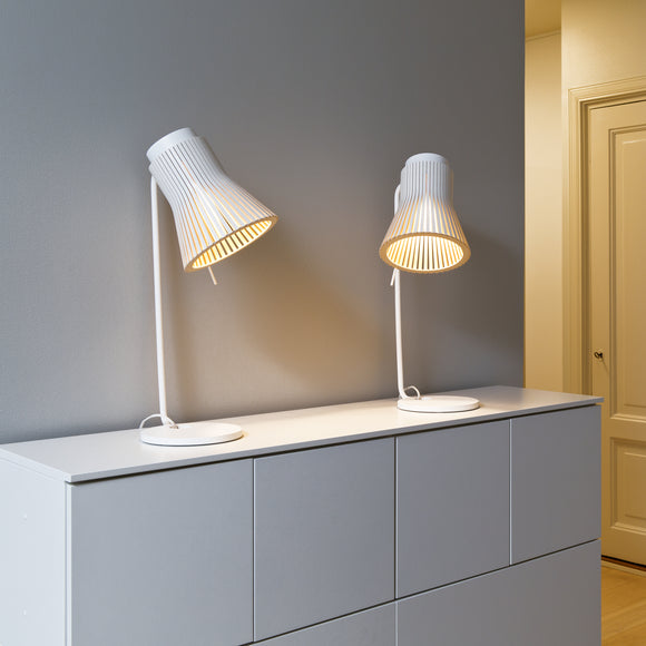 Petite 4620 Table Lamp