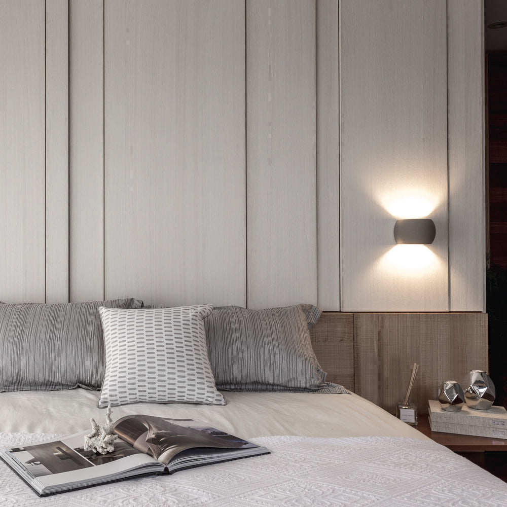 Castle Wall R Lamp