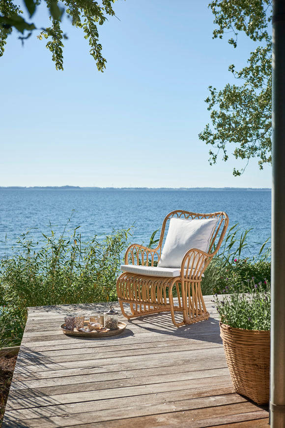 Tulip Outdoor Lounge Chair