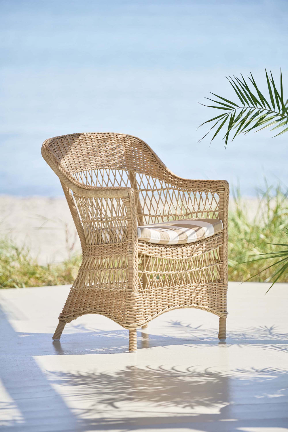 Charlot Dining Chair
