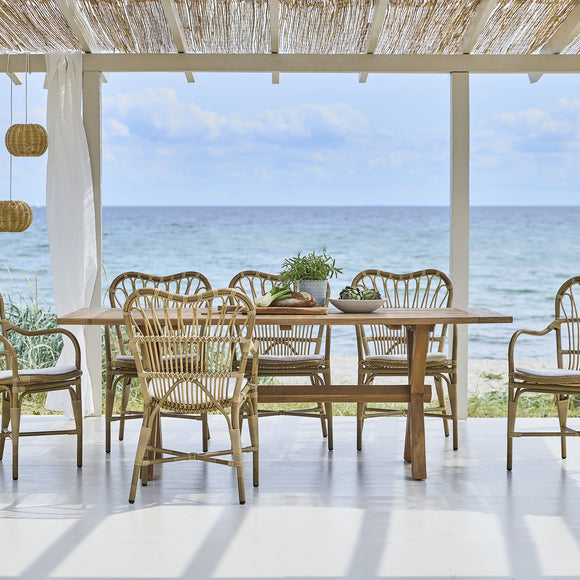 Colonial Outdoor Dining Table