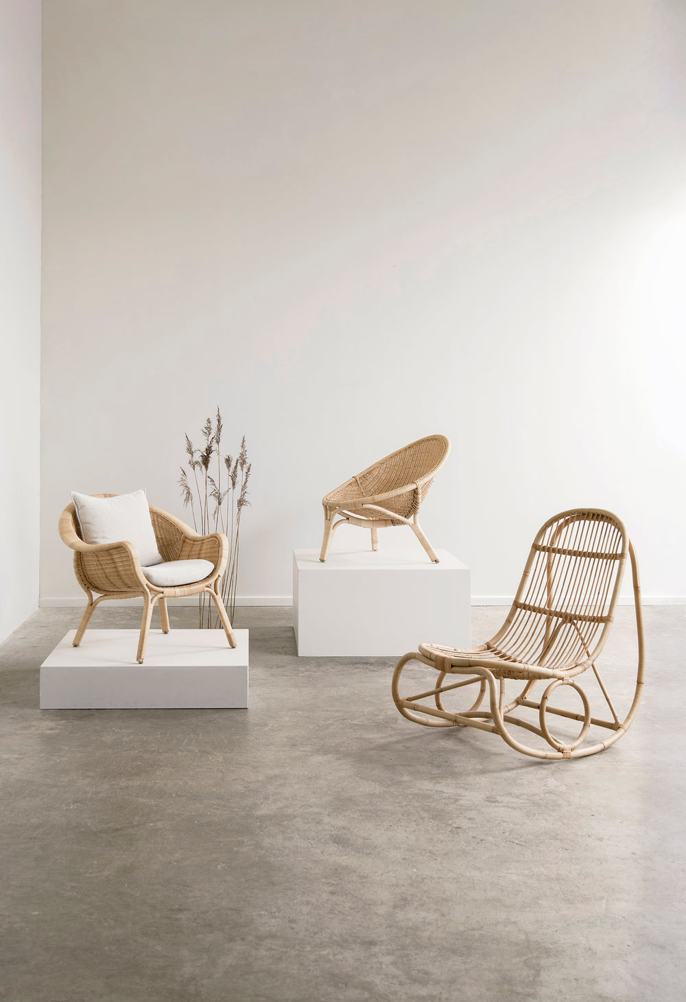 Madame Lounge Chair