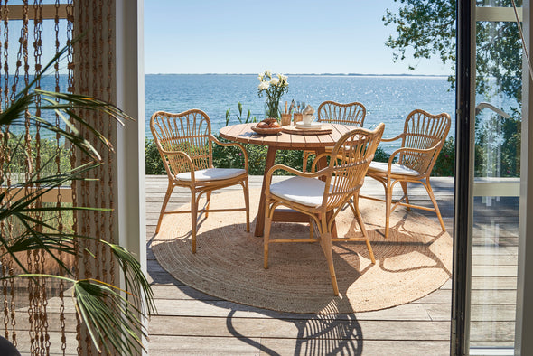 George Outdoor Round Dining Table