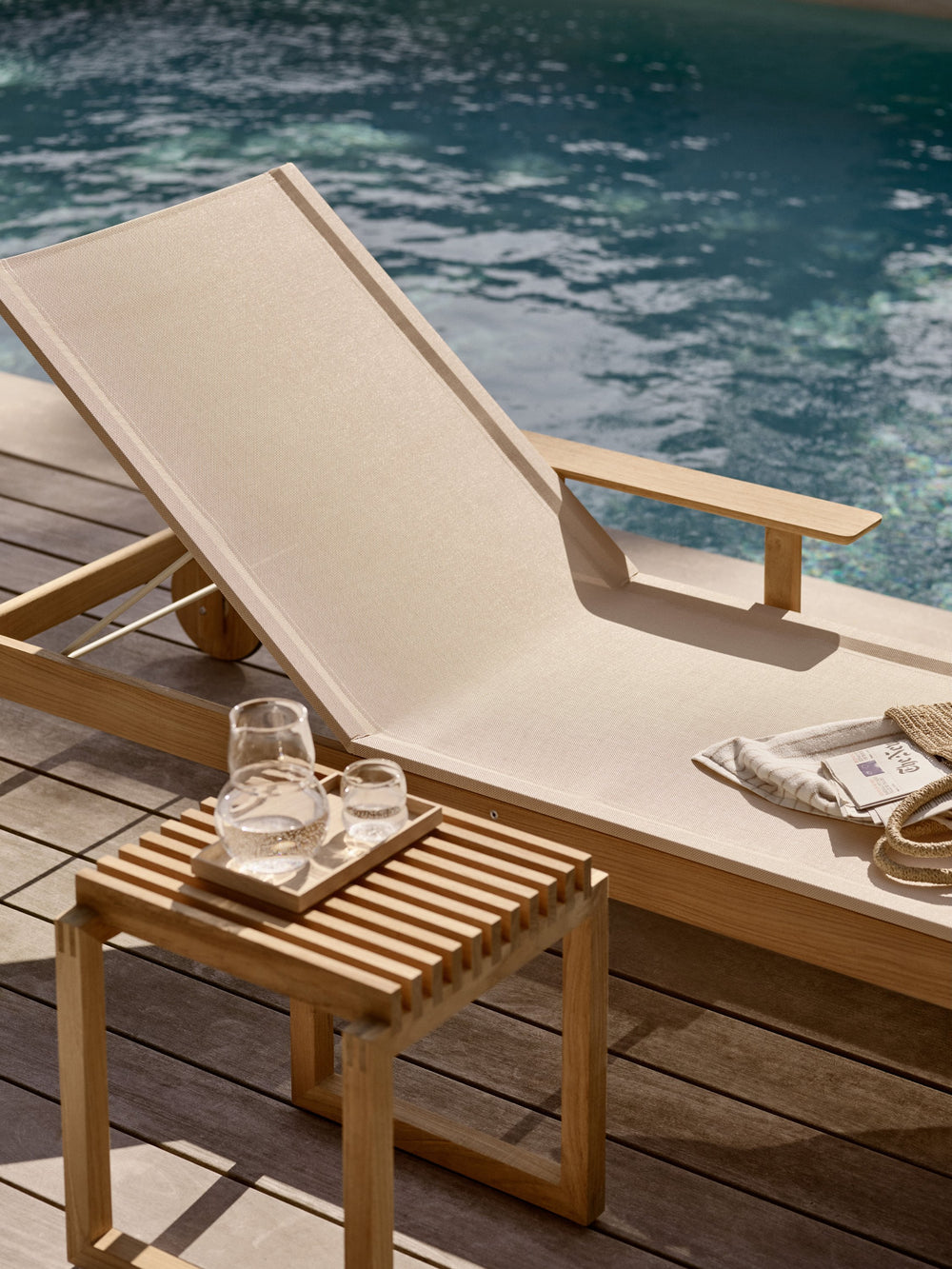 Cutter Outdoor Stool