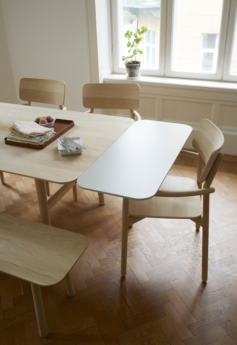 Hven Armchair