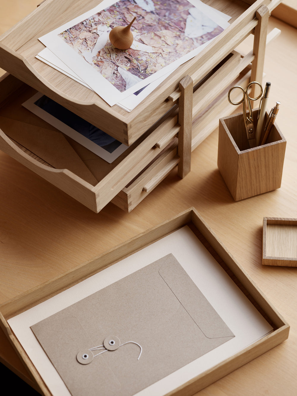 Nomad Pen Holder and Tray