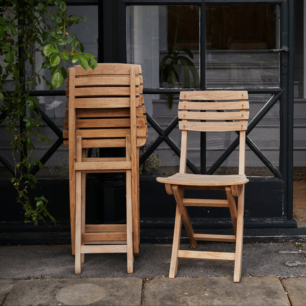 Vendia Folding Outdoor Chair