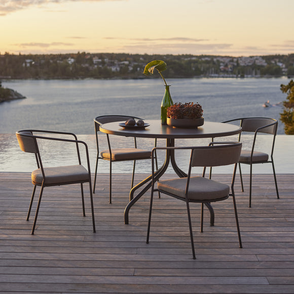 Arholma Dining Table