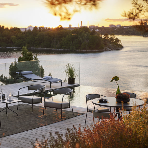 Arholma Dining Table