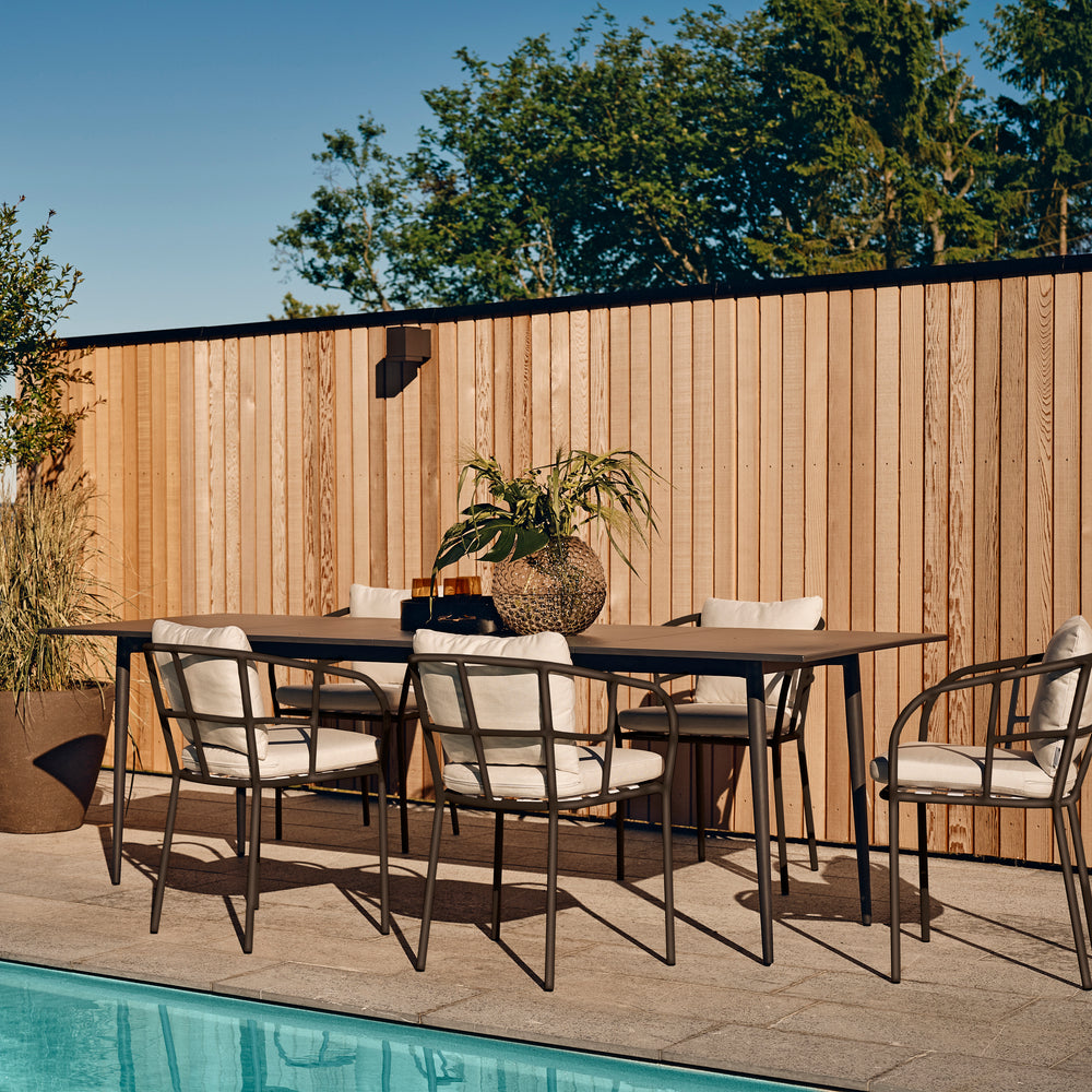 Salto Outdoor Dining Table