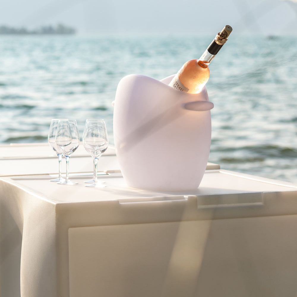 Fresh Illuminated Bluetooth LED Outdoor Ice Bucket