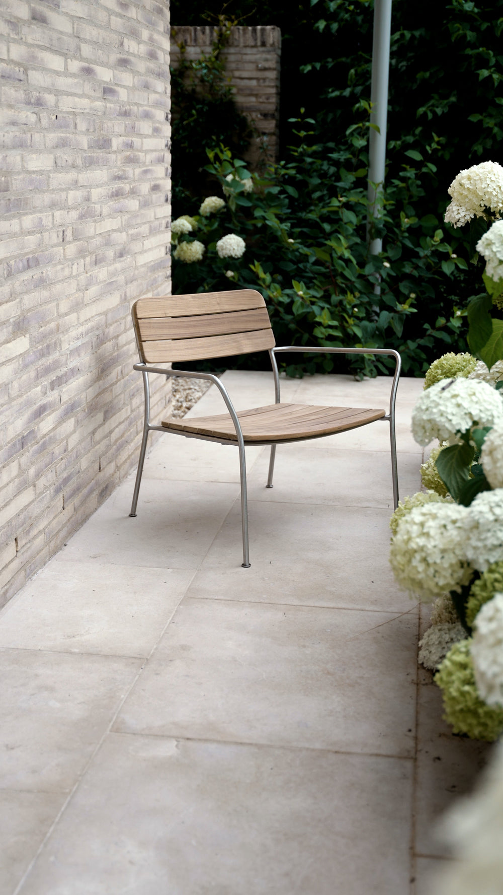 Solas Outdoor Lounge Chair