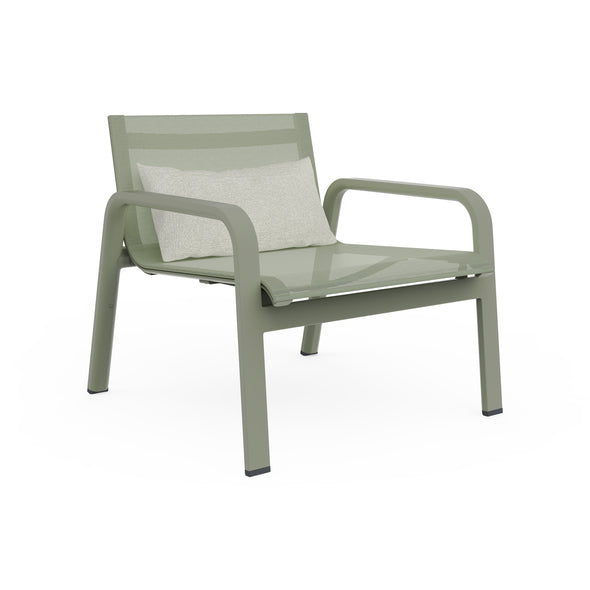 Stack Outdoor Lounge Chair