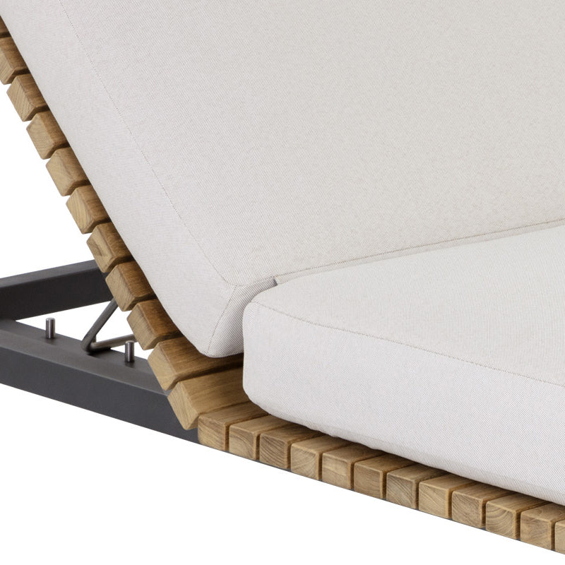 Geneve Outdoor Lounger