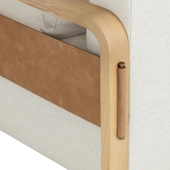 Otso Swivel Lounge Armchair