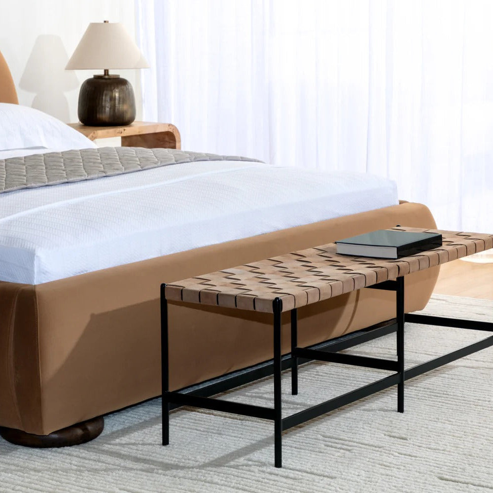Pradiva Table Lamp