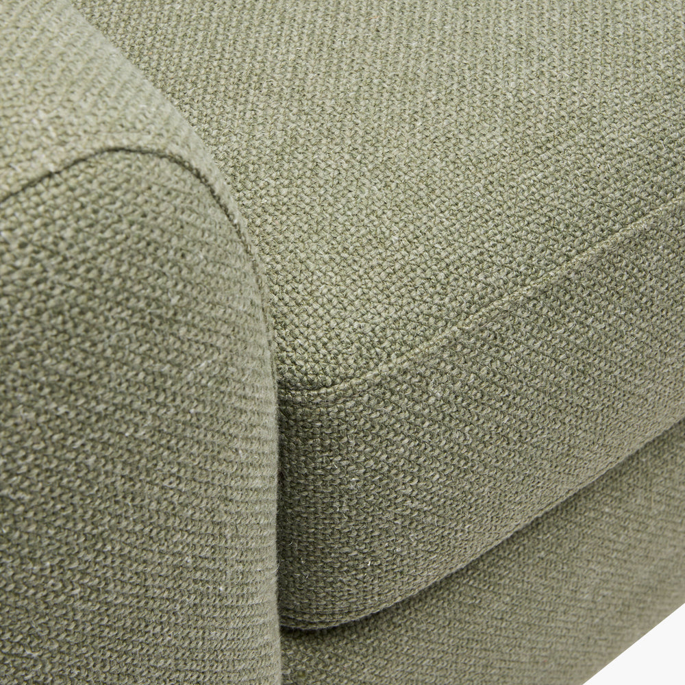 Loma Swivel Lounge Chair
