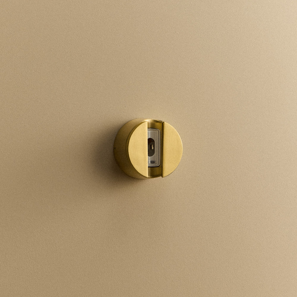 Kilter 2.0 Indoor/Outdoor Bathroom Vanity Light