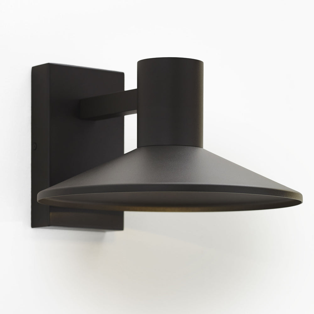 Ash 10 Outdoor Wall Sconce