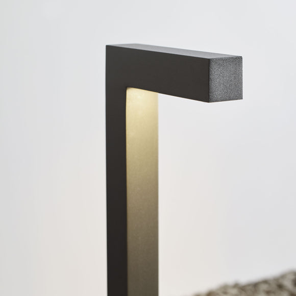 Visual Comfort & Co Sean Lavin Strut 12V Outdoor Path Light Visual Comfort & Co Sean Lavin Strut 12V Outdoor Path Light