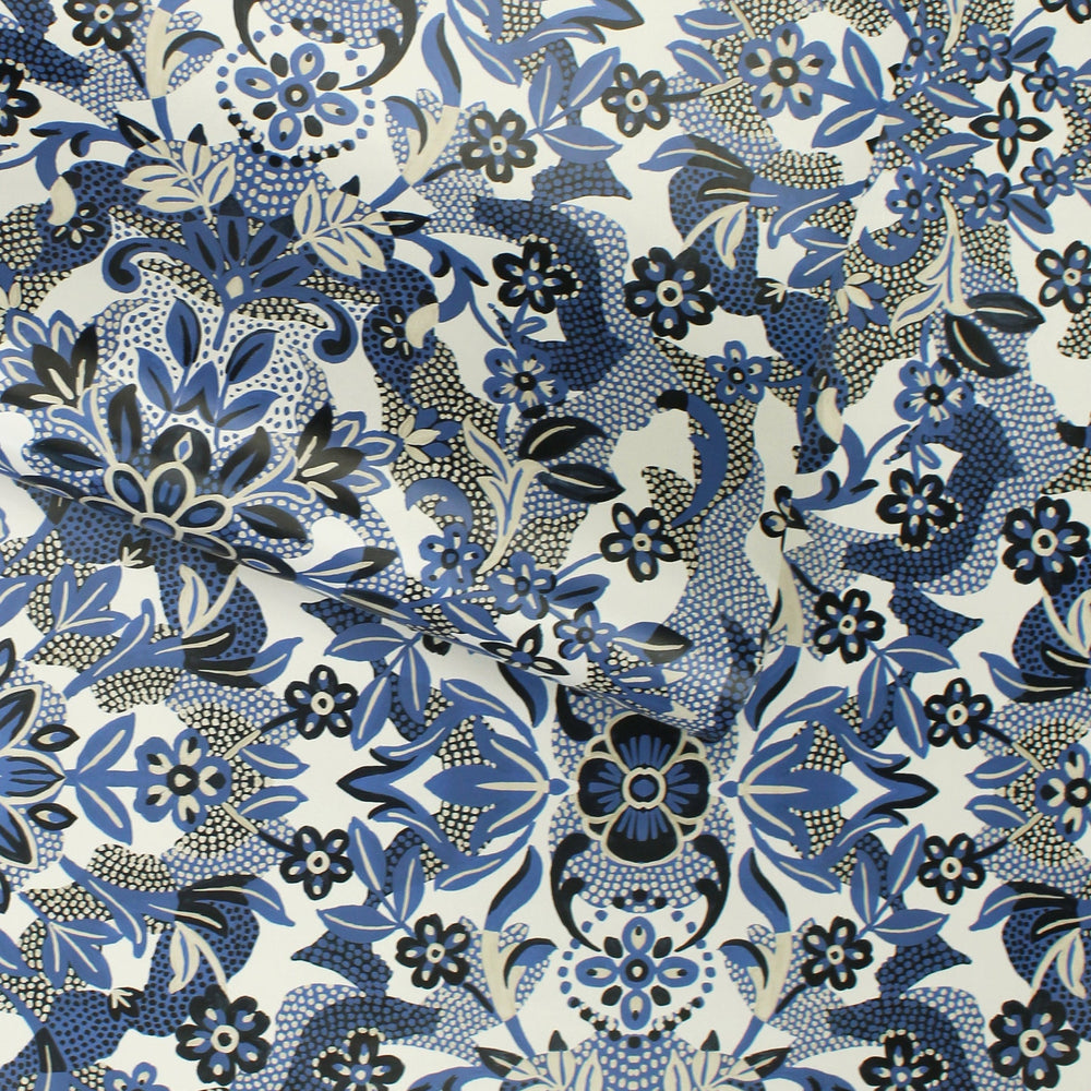 Ornate Medallion Peel and Stick Wallpaper