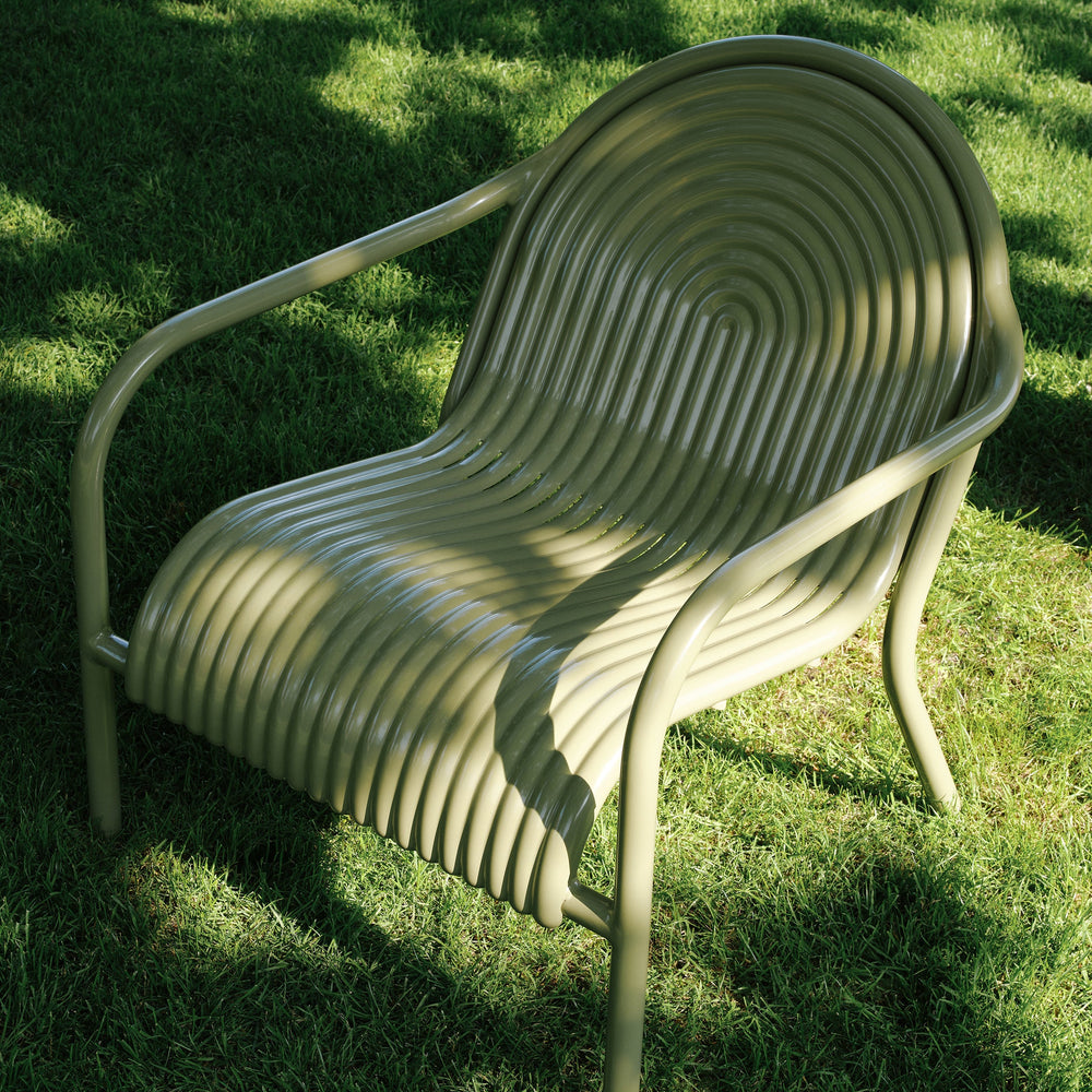 Groove Outdoor Lounge Chair