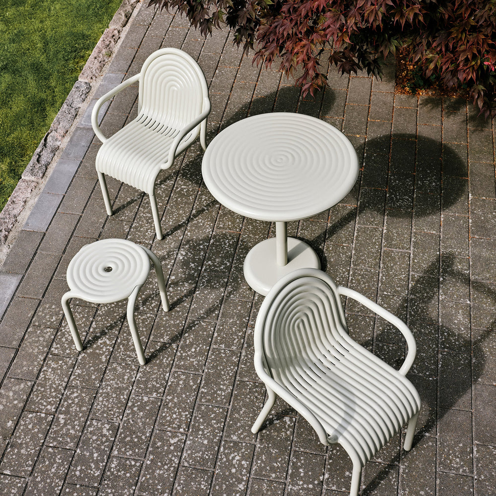 Groove Outdoor Round Dining Table