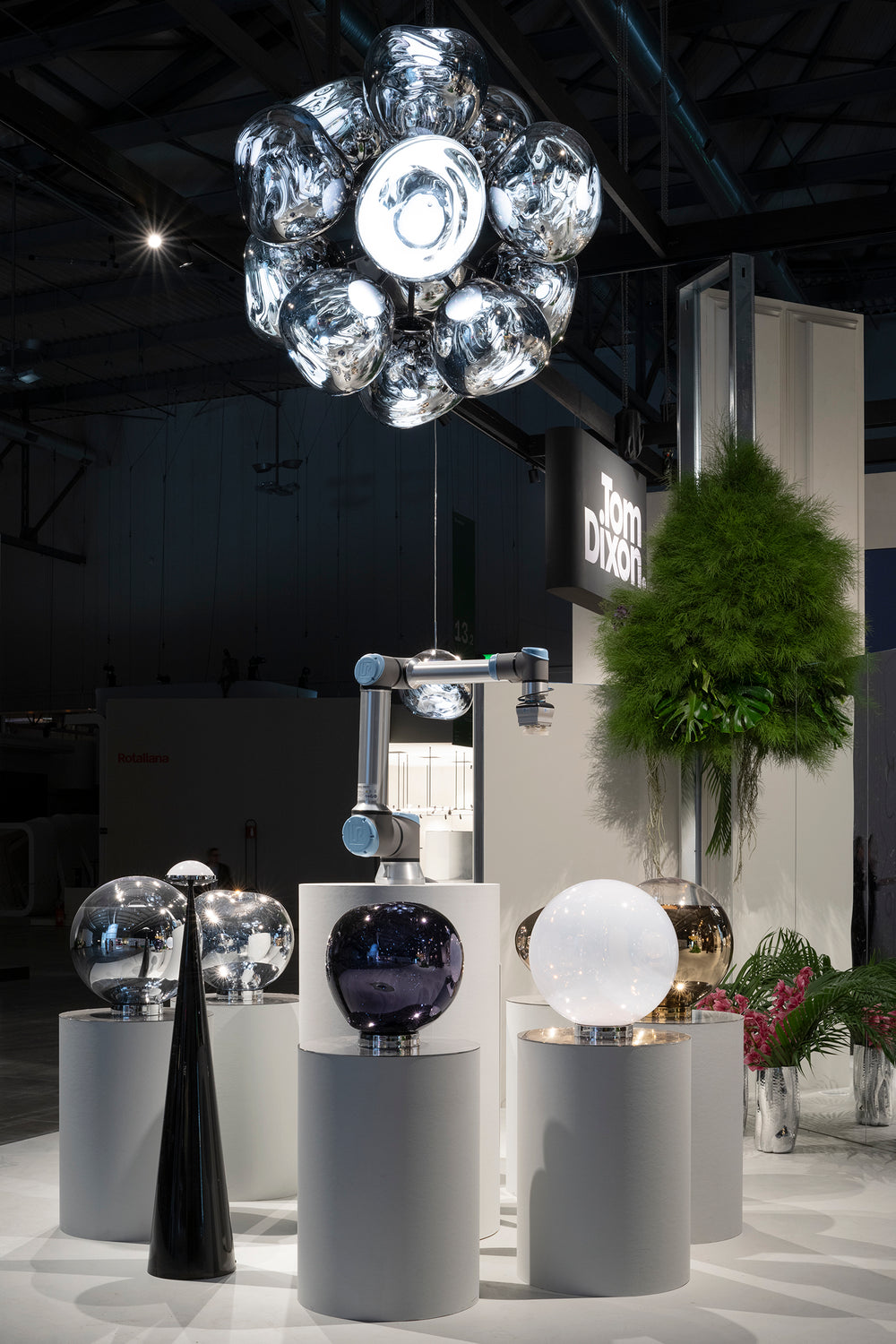 Melt Burst LED Chandelier