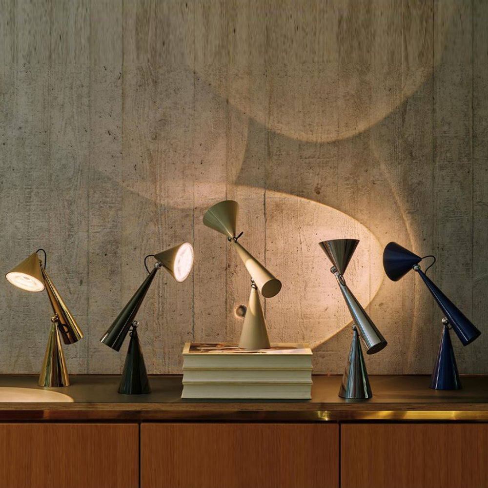 Pose LED Desk Lamp