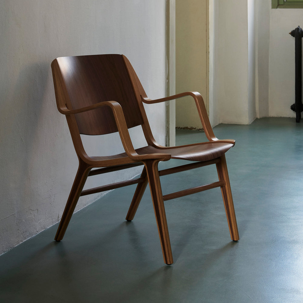 AX Lounge Chair