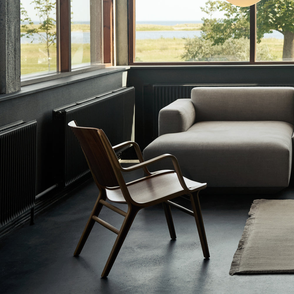 AX Lounge Chair
