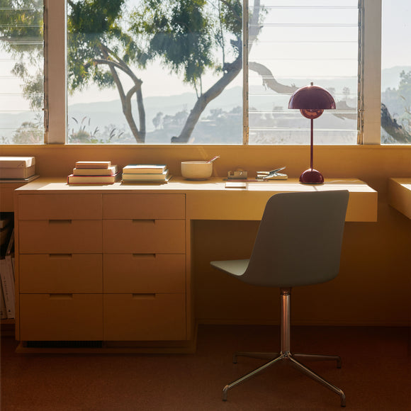 Flowerpot VP3 Table Lamp