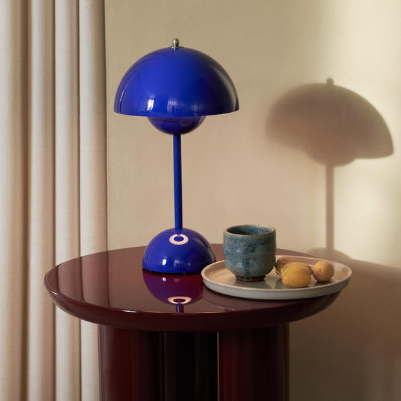 Flowerpot VP9 Portable Table Lamp