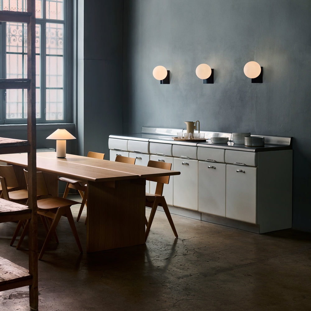 Ita Dining Table