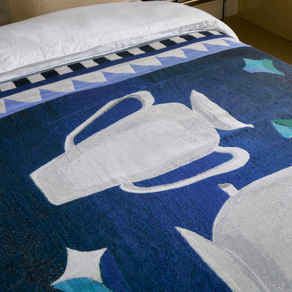 Momento Throw Blanket