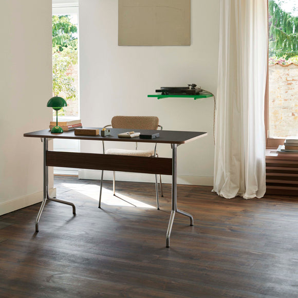 Pavilion AV16 Desk