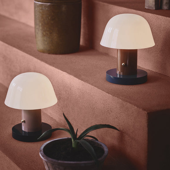 Setago Portable Table Lamp